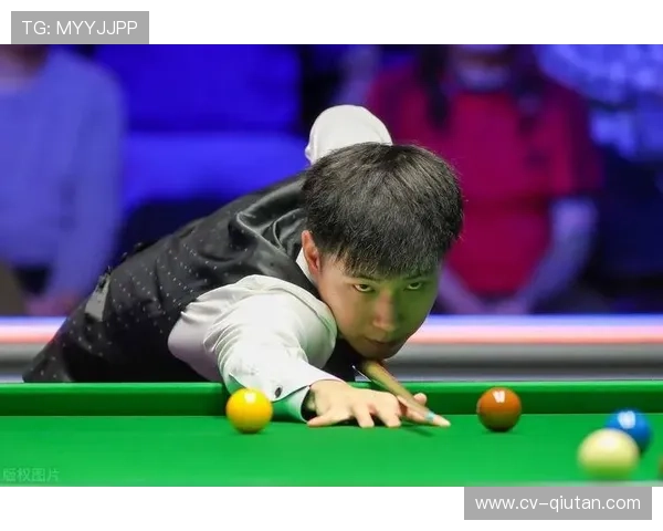 斯诺克世锦赛14决赛，赵心童12-4领先韦克林，一只脚踏进四强